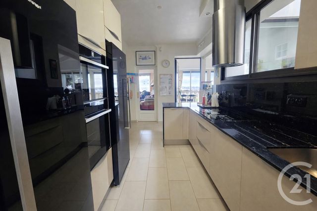 maison à vendre - 11 pièces - 467.78 m2 - CHENNEVIERES SUR MARNE - 94 - ILE-DE-FRANCE - Century 21 Immo Bac