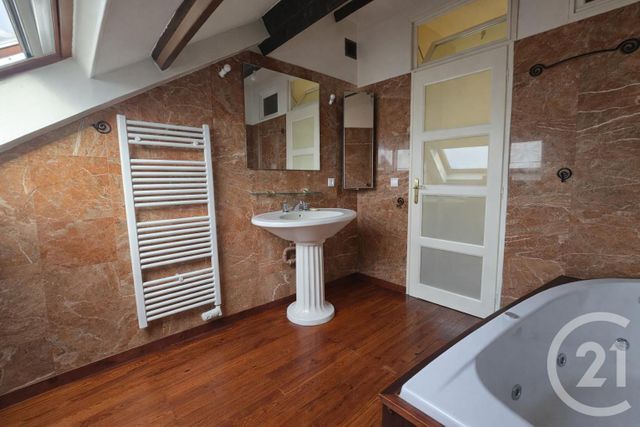 maison à vendre - 11 pièces - 467.78 m2 - CHENNEVIERES SUR MARNE - 94 - ILE-DE-FRANCE - Century 21 Immo Bac