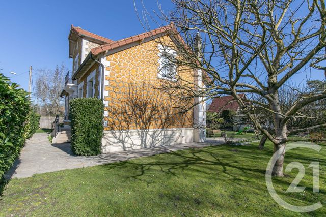 maison à vendre - 6 pièces - 150.32 m2 - SUCY EN BRIE - 94 - ILE-DE-FRANCE - Century 21 Immo Bac