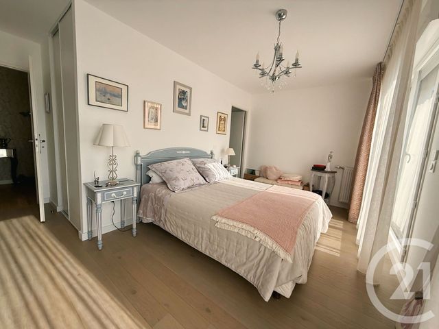 Appartement F5 à vendre - 5 pièces - 98.4 m2 - LA VARENNE ST HILAIRE - 94 - ILE-DE-FRANCE - Century 21 Immo Bac