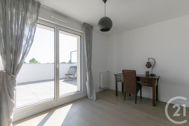 Appartement F5 à vendre - 5 pièces - 96.83 m2 - LA VARENNE ST HILAIRE - 94 - ILE-DE-FRANCE - Century 21 Immo Bac