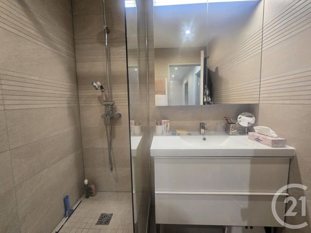 Appartement F2 à vendre - 2 pièces - 44.5 m2 - ST MAUR DES FOSSES - 94 - ILE-DE-FRANCE - Century 21 Immo Bac