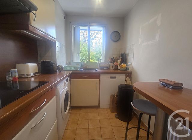Appartement F2 à vendre - 2 pièces - 44.5 m2 - ST MAUR DES FOSSES - 94 - ILE-DE-FRANCE - Century 21 Immo Bac