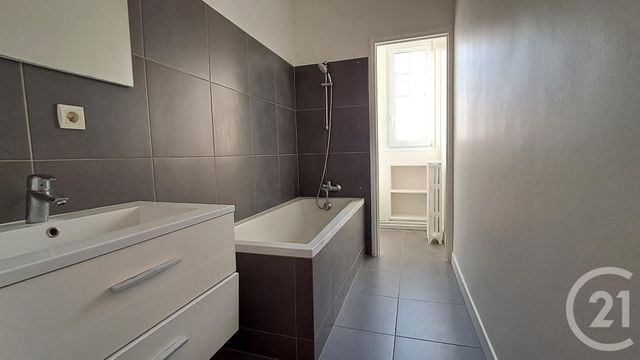Appartement F2 à vendre - 2 pièces - 57.03 m2 - ST MAUR DES FOSSES - 94 - ILE-DE-FRANCE - Century 21 Immo Bac
