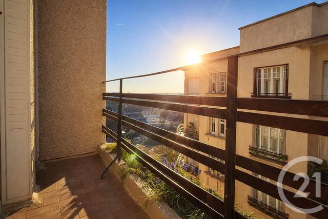 Appartement F2 à vendre - 2 pièces - 57.03 m2 - ST MAUR DES FOSSES - 94 - ILE-DE-FRANCE - Century 21 Immo Bac