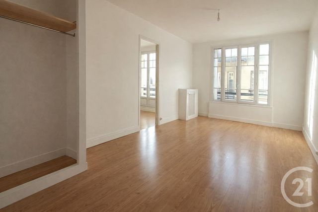Appartement F2 à vendre - 2 pièces - 57.03 m2 - ST MAUR DES FOSSES - 94 - ILE-DE-FRANCE - Century 21 Immo Bac