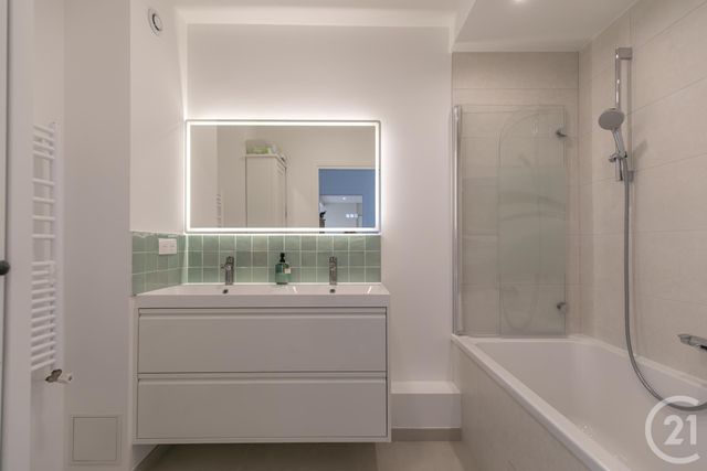 Appartement F5 à vendre - 5 pièces - 100.22 m2 - ST MAUR DES FOSSES - 94 - ILE-DE-FRANCE - Century 21 Immo Bac