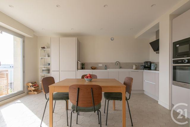 Appartement F5 à vendre - 5 pièces - 100.22 m2 - ST MAUR DES FOSSES - 94 - ILE-DE-FRANCE - Century 21 Immo Bac