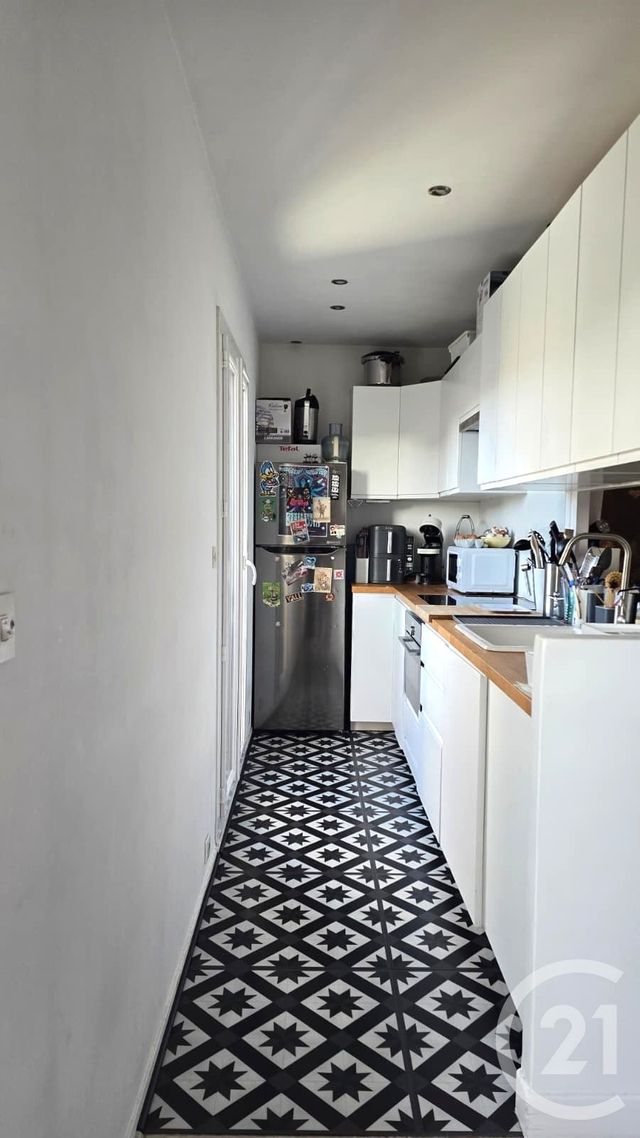 Appartement F4 à vendre - 4 pièces - 59.66 m2 - ST MAUR DES FOSSES - 94 - ILE-DE-FRANCE - Century 21 Immo Bac