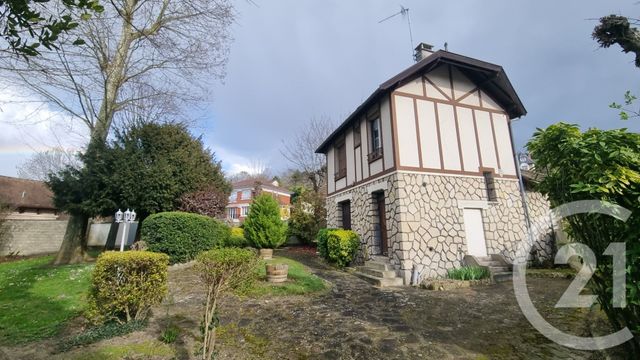 maison à vendre - 10 pièces - 309.0 m2 - LA VARENNE ST HILAIRE - 94 - ILE-DE-FRANCE - Century 21 Immo Bac