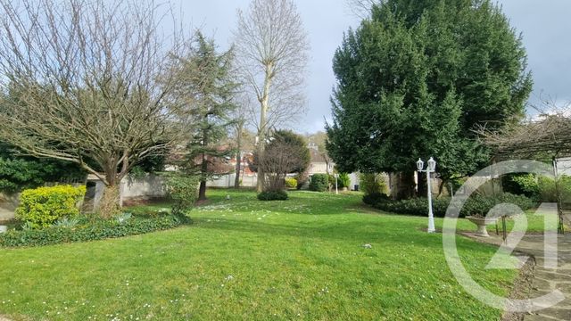 maison à vendre - 10 pièces - 309.0 m2 - LA VARENNE ST HILAIRE - 94 - ILE-DE-FRANCE - Century 21 Immo Bac