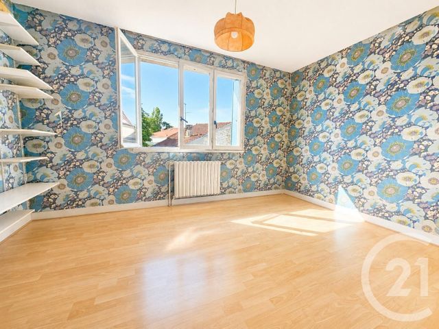 maison à vendre - 7 pièces - 146.39 m2 - ST MAUR DES FOSSES - 94 - ILE-DE-FRANCE - Century 21 Immo Bac