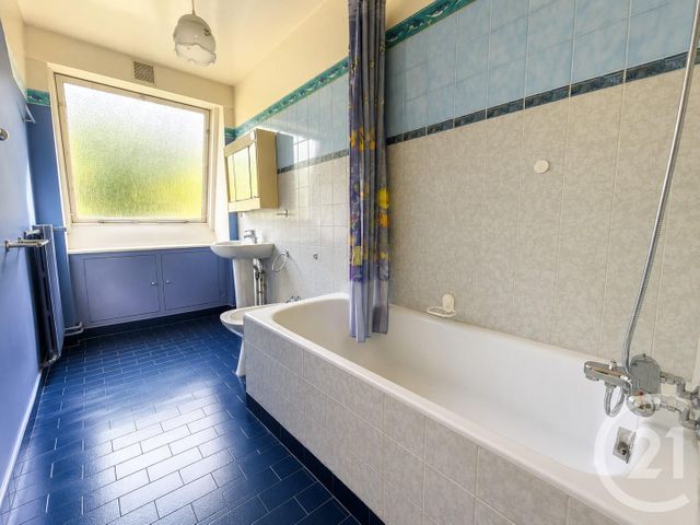 maison à vendre - 7 pièces - 146.39 m2 - ST MAUR DES FOSSES - 94 - ILE-DE-FRANCE - Century 21 Immo Bac