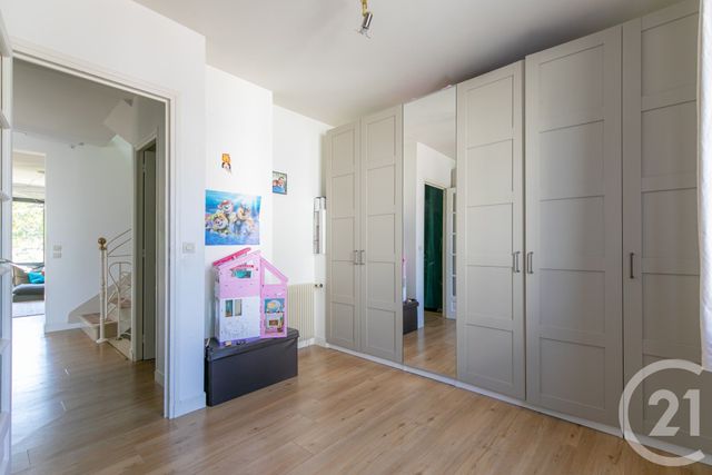 maison à vendre - 7 pièces - 130.93 m2 - ST MAUR DES FOSSES - 94 - ILE-DE-FRANCE - Century 21 Immo Bac