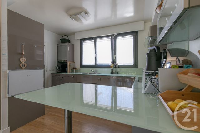 maison à vendre - 7 pièces - 130.93 m2 - ST MAUR DES FOSSES - 94 - ILE-DE-FRANCE - Century 21 Immo Bac
