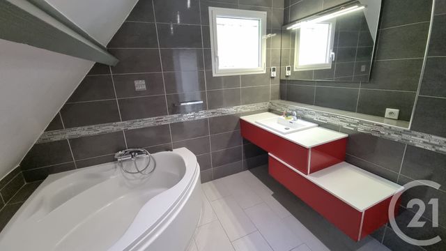 maison à vendre - 8 pièces - 192.42 m2 - LA VARENNE ST HILAIRE - 94 - ILE-DE-FRANCE - Century 21 Immo Bac
