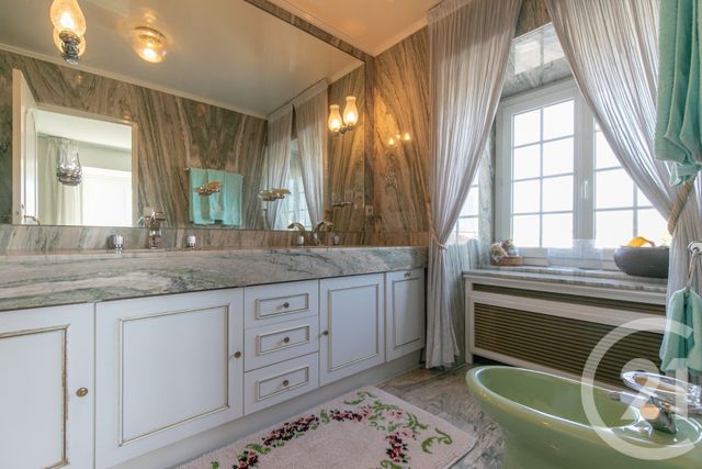 maison à vendre - 8 pièces - 301.54 m2 - ST MAUR DES FOSSES - 94 - ILE-DE-FRANCE - Century 21 Immo Bac