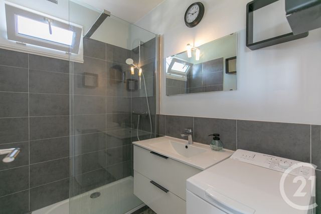 Appartement F2 à vendre - 2 pièces - 46.04 m2 - ST MAUR DES FOSSES - 94 - ILE-DE-FRANCE - Century 21 Immo Bac