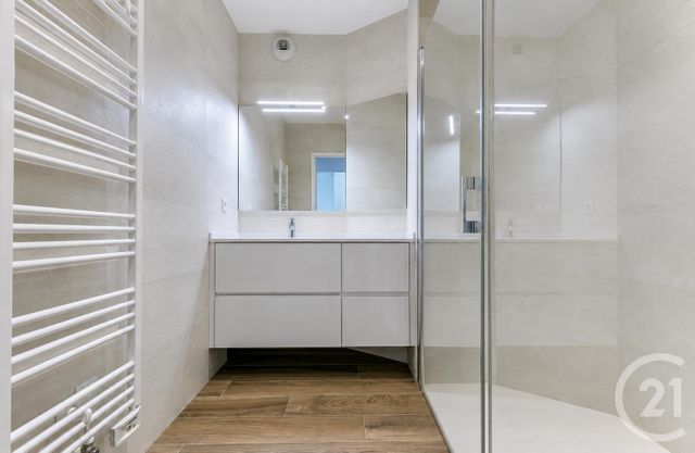 Appartement F3 à vendre - 3 pièces - 66.8 m2 - ST MAUR DES FOSSES - 94 - ILE-DE-FRANCE - Century 21 Immo Bac