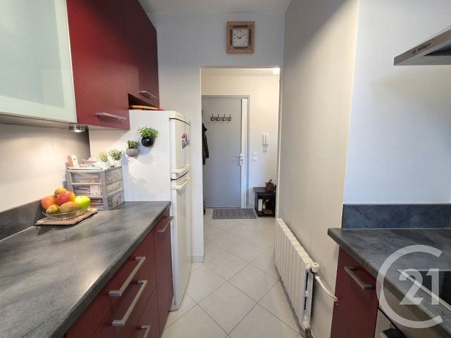 Appartement F2 à vendre - 2 pièces - 39.67 m2 - LA VARENNE ST HILAIRE - 94 - ILE-DE-FRANCE - Century 21 Immo Bac