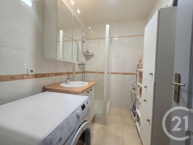 Appartement F2 à vendre - 2 pièces - 39.67 m2 - LA VARENNE ST HILAIRE - 94 - ILE-DE-FRANCE - Century 21 Immo Bac