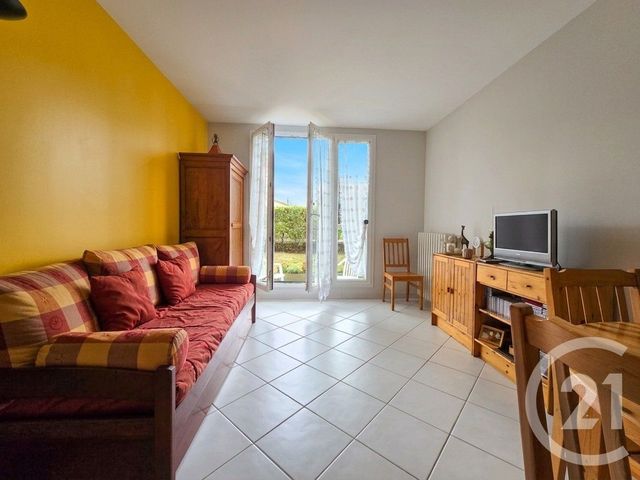 Appartement F2 à vendre - 2 pièces - 39.67 m2 - LA VARENNE ST HILAIRE - 94 - ILE-DE-FRANCE - Century 21 Immo Bac