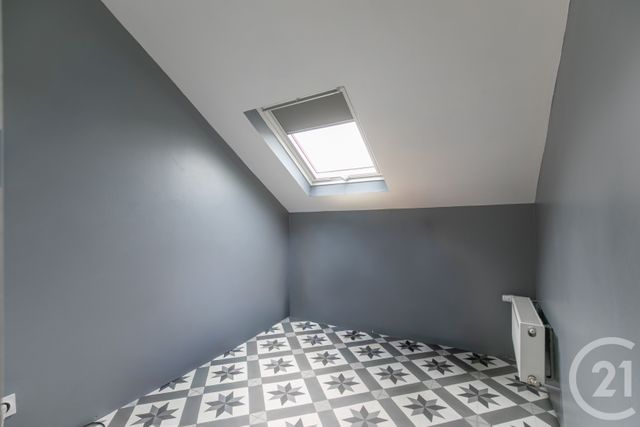 Appartement Duplex à vendre - 6 pièces - 104.63 m2 - CHENNEVIERES SUR MARNE - 94 - ILE-DE-FRANCE - Century 21 Immo Bac