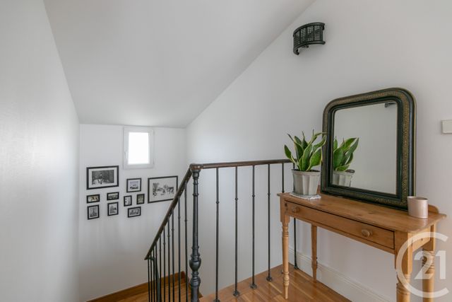 Appartement Duplex à vendre - 6 pièces - 104.63 m2 - CHENNEVIERES SUR MARNE - 94 - ILE-DE-FRANCE - Century 21 Immo Bac