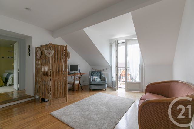 Appartement Duplex à vendre - 6 pièces - 104.63 m2 - CHENNEVIERES SUR MARNE - 94 - ILE-DE-FRANCE - Century 21 Immo Bac