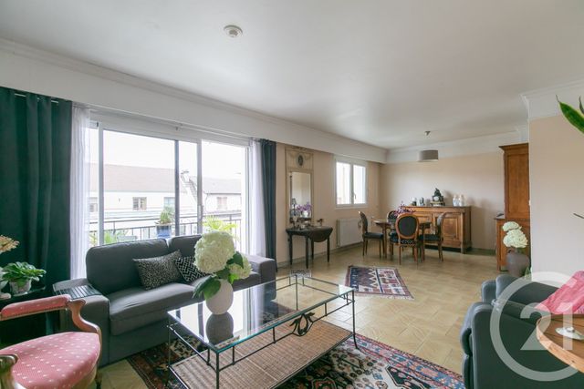 Appartement Duplex à vendre - 6 pièces - 104.63 m2 - CHENNEVIERES SUR MARNE - 94 - ILE-DE-FRANCE - Century 21 Immo Bac