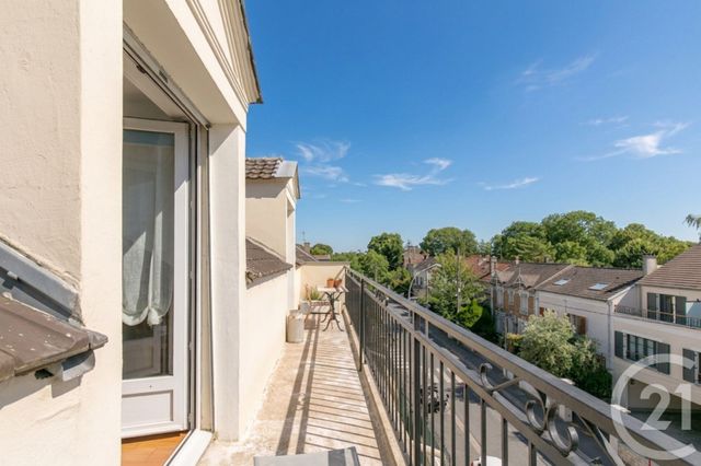 Appartement Duplex à vendre - 6 pièces - 104.63 m2 - CHENNEVIERES SUR MARNE - 94 - ILE-DE-FRANCE - Century 21 Immo Bac