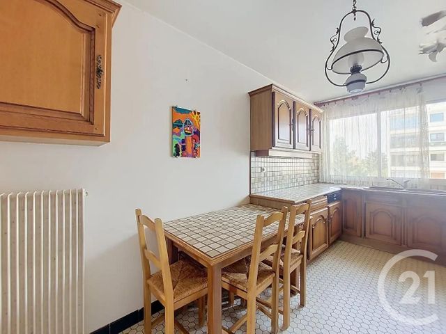 Appartement F4 à vendre - 4 pièces - 93.71 m2 - ST MAUR DES FOSSES - 94 - ILE-DE-FRANCE - Century 21 Immo Bac