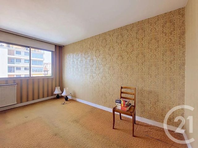 Appartement F4 à vendre - 4 pièces - 93.71 m2 - ST MAUR DES FOSSES - 94 - ILE-DE-FRANCE - Century 21 Immo Bac