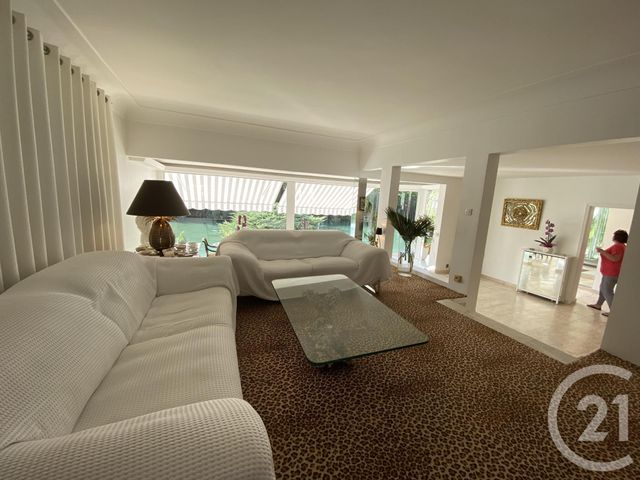 maison à louer - 5 pièces - 233.28 m2 - CHENNEVIERES SUR MARNE - 94 - ILE-DE-FRANCE - Century 21 Immo Bac
