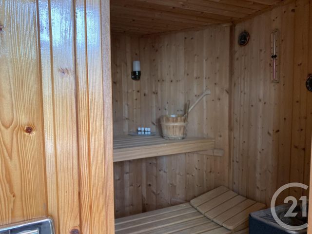 maison à louer - 5 pièces - 233.28 m2 - CHENNEVIERES SUR MARNE - 94 - ILE-DE-FRANCE - Century 21 Immo Bac