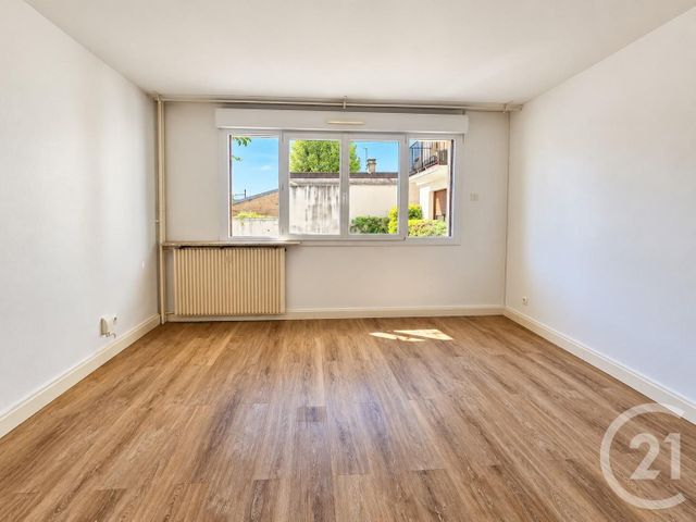 Appartement F2 à vendre - 2 pièces - 44.85 m2 - ST MAUR DES FOSSES - 94 - ILE-DE-FRANCE - Century 21 Immo Bac