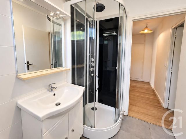 Appartement F2 à vendre - 2 pièces - 44.85 m2 - ST MAUR DES FOSSES - 94 - ILE-DE-FRANCE - Century 21 Immo Bac