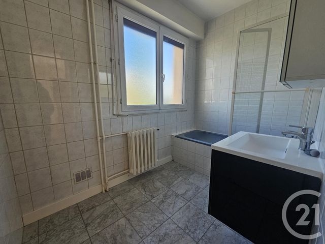 Appartement F3 à vendre - 3 pièces - 65.23 m2 - ST MAUR DES FOSSES - 94 - ILE-DE-FRANCE - Century 21 Immo Bac