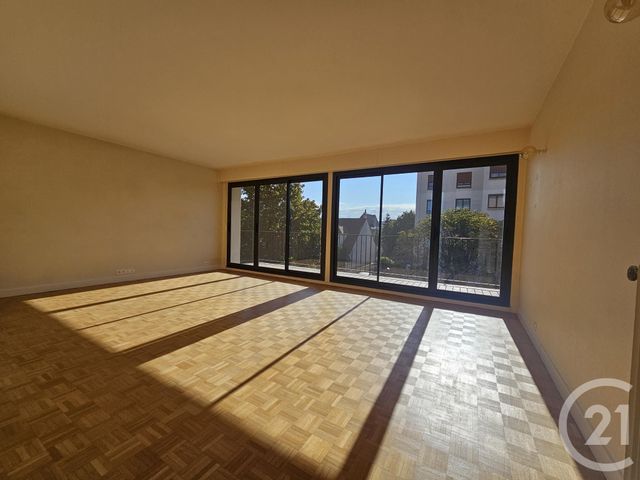 Appartement F3 à vendre - 3 pièces - 65.23 m2 - ST MAUR DES FOSSES - 94 - ILE-DE-FRANCE - Century 21 Immo Bac