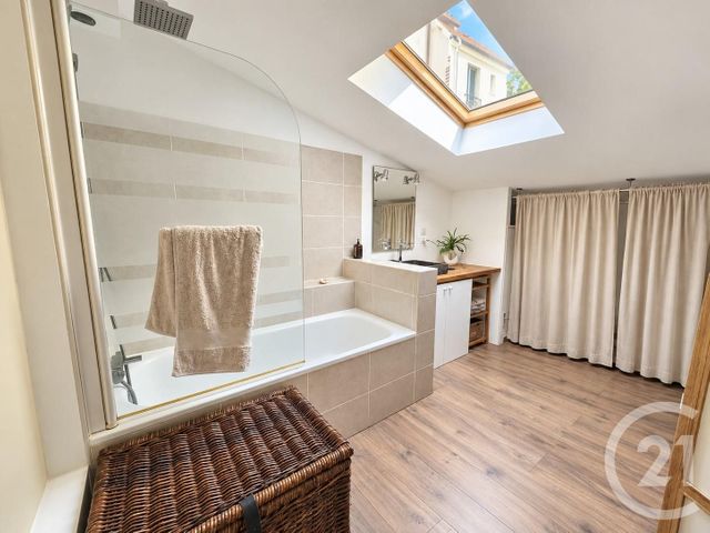 Appartement F2 à vendre - 2 pièces - 54.07 m2 - ST MAUR DES FOSSES - 94 - ILE-DE-FRANCE - Century 21 Immo Bac
