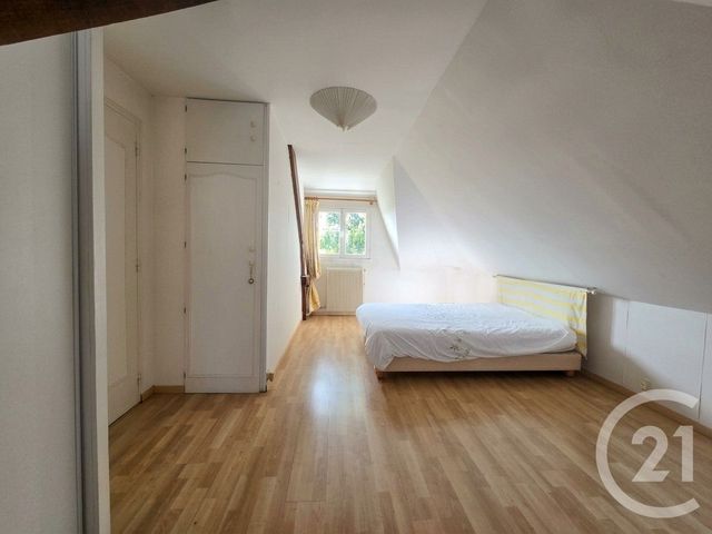 maison à vendre - 7 pièces - 143.59 m2 - CHENNEVIERES SUR MARNE - 94 - ILE-DE-FRANCE - Century 21 Immo Bac