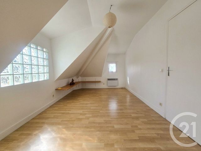 maison à vendre - 7 pièces - 143.59 m2 - CHENNEVIERES SUR MARNE - 94 - ILE-DE-FRANCE - Century 21 Immo Bac