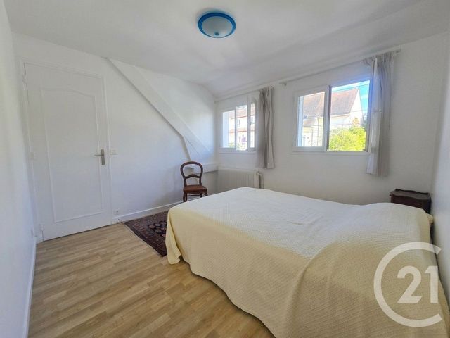 maison à vendre - 7 pièces - 143.59 m2 - CHENNEVIERES SUR MARNE - 94 - ILE-DE-FRANCE - Century 21 Immo Bac