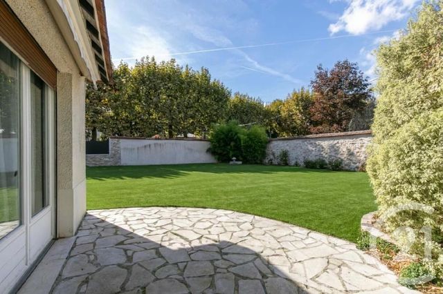 maison à vendre - 8 pièces - 185.95 m2 - ST MAUR DES FOSSES - 94 - ILE-DE-FRANCE - Century 21 Immo Bac