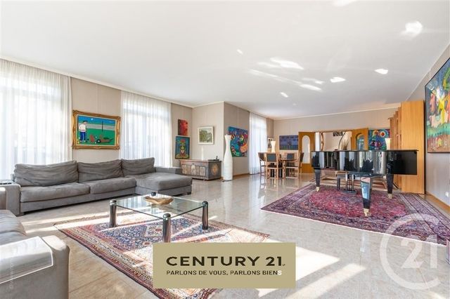 Afficher la photo en grand maison à vendre - 8 pièces - 220.0 m2 - LA VARENNE ST HILAIRE - 94 - ILE-DE-FRANCE - Century 21 Immo Bac