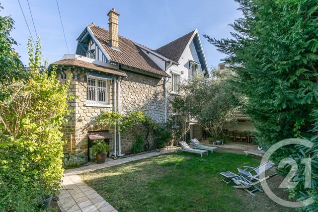 maison à vendre - 6 pièces - 173.35 m2 - ST MAUR DES FOSSES - 94 - ILE-DE-FRANCE - Century 21 Immo Bac