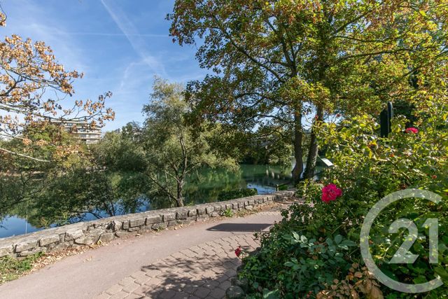 maison à vendre - 6 pièces - 173.35 m2 - ST MAUR DES FOSSES - 94 - ILE-DE-FRANCE - Century 21 Immo Bac