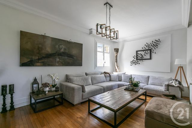 maison à vendre - 6 pièces - 173.35 m2 - ST MAUR DES FOSSES - 94 - ILE-DE-FRANCE - Century 21 Immo Bac