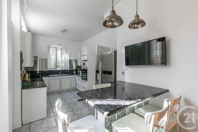 maison à vendre - 6 pièces - 173.35 m2 - ST MAUR DES FOSSES - 94 - ILE-DE-FRANCE - Century 21 Immo Bac