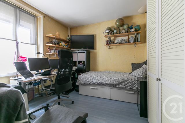 maison à vendre - 7 pièces - 164.32 m2 - ST MAUR DES FOSSES - 94 - ILE-DE-FRANCE - Century 21 Immo Bac
